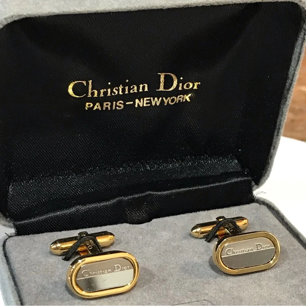 DIOR CD Logo Cuff Links in box 😍🔥